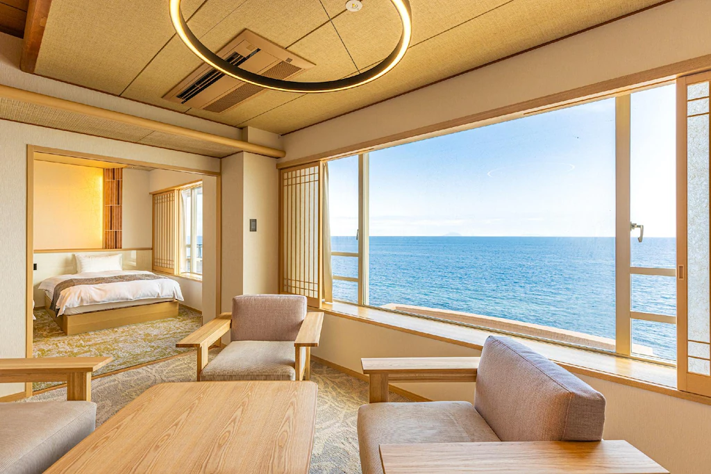 Inatoriso Ocean View Room
