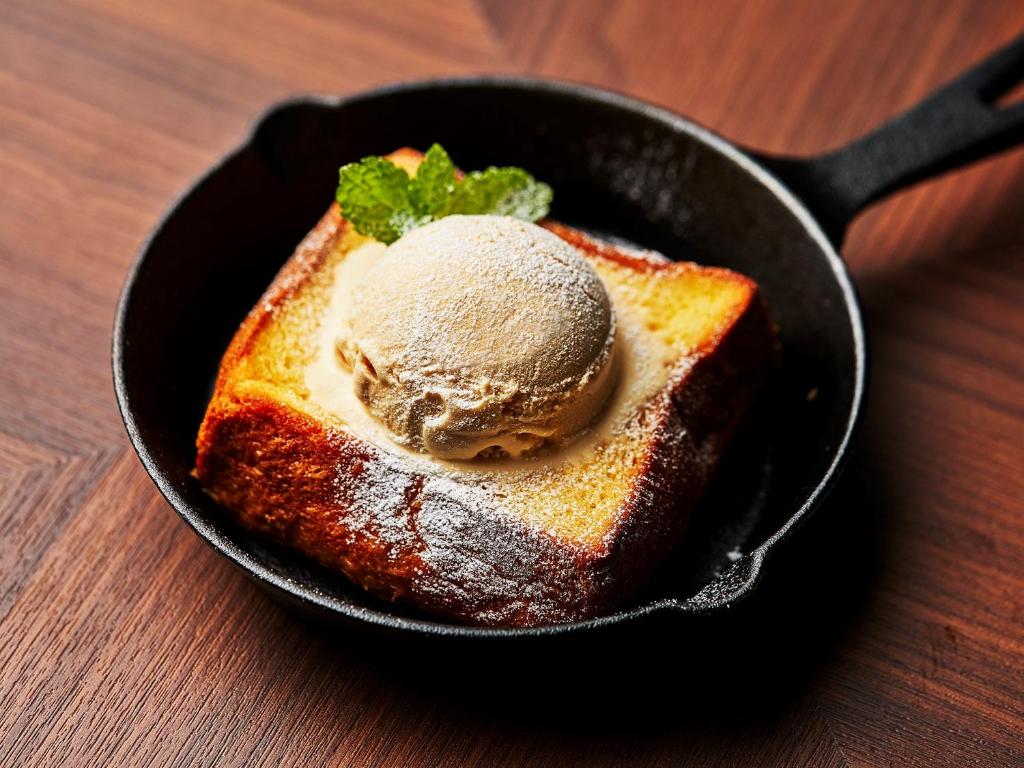 Irago Ocean Resort Toast Ice Cream Dessert