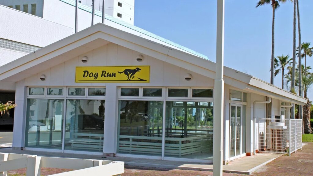 Irago Resort Convention Hotel Dog Run