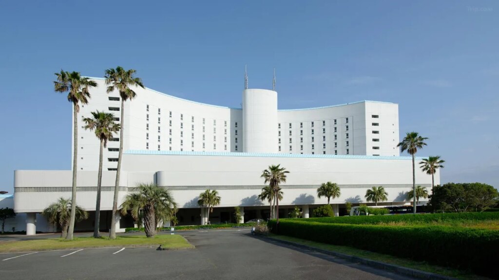 Irago Resort Convention Hotel Exterior
