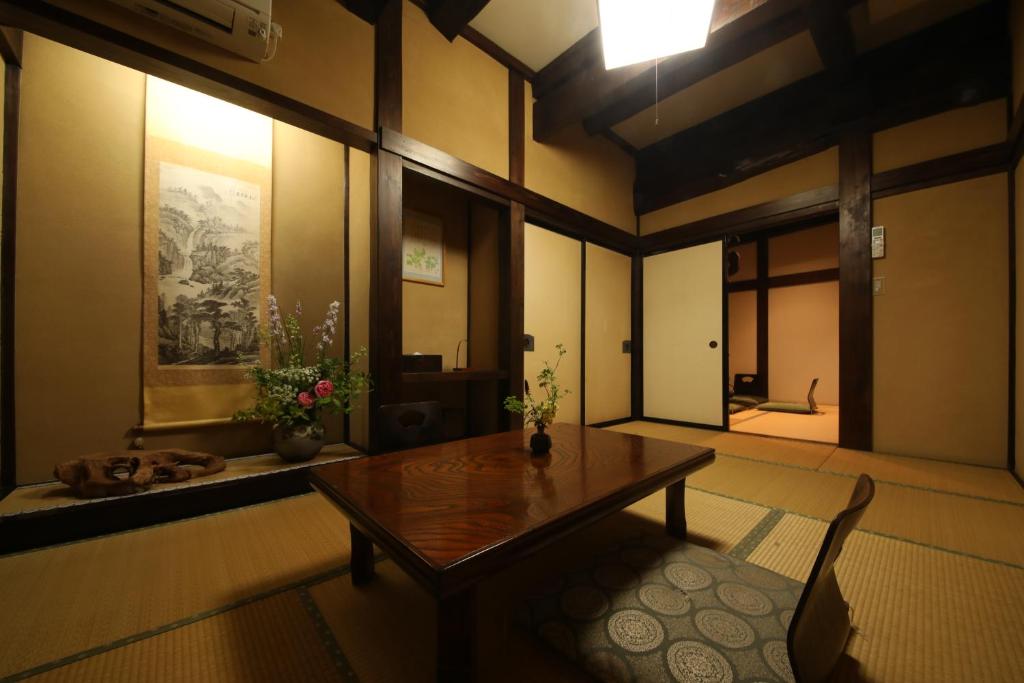 Iroriyado Hidaya Tatami Room