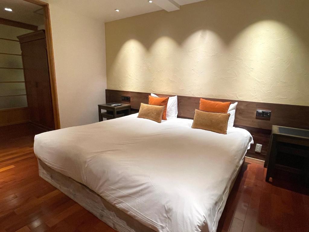 Isana Resort Bedroom