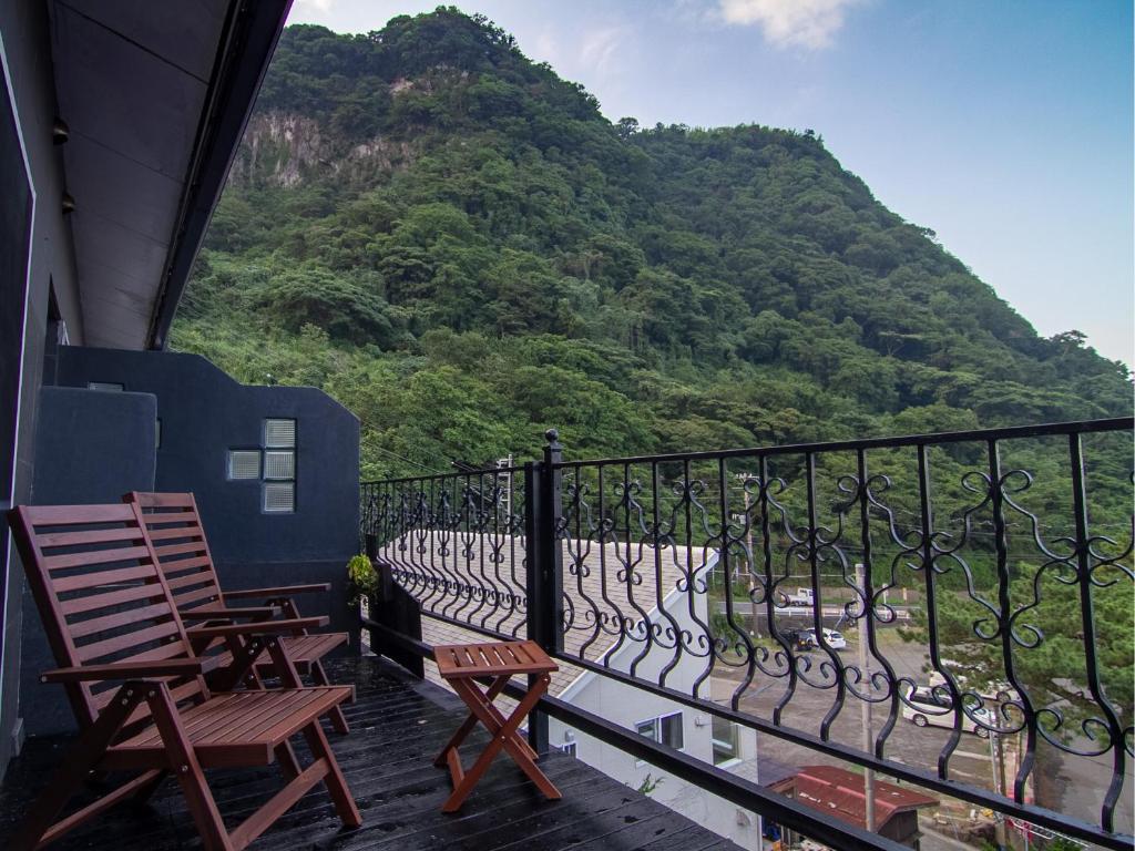 Isana Resort Mountain View Balcony