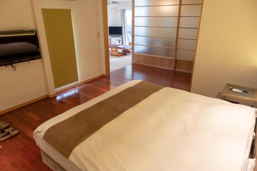 Isana Resort Tatami Room