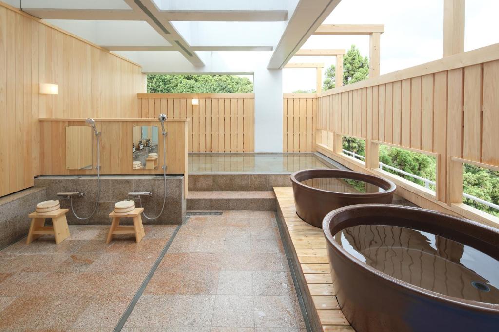 Ishinoya Atami Open Air Bath