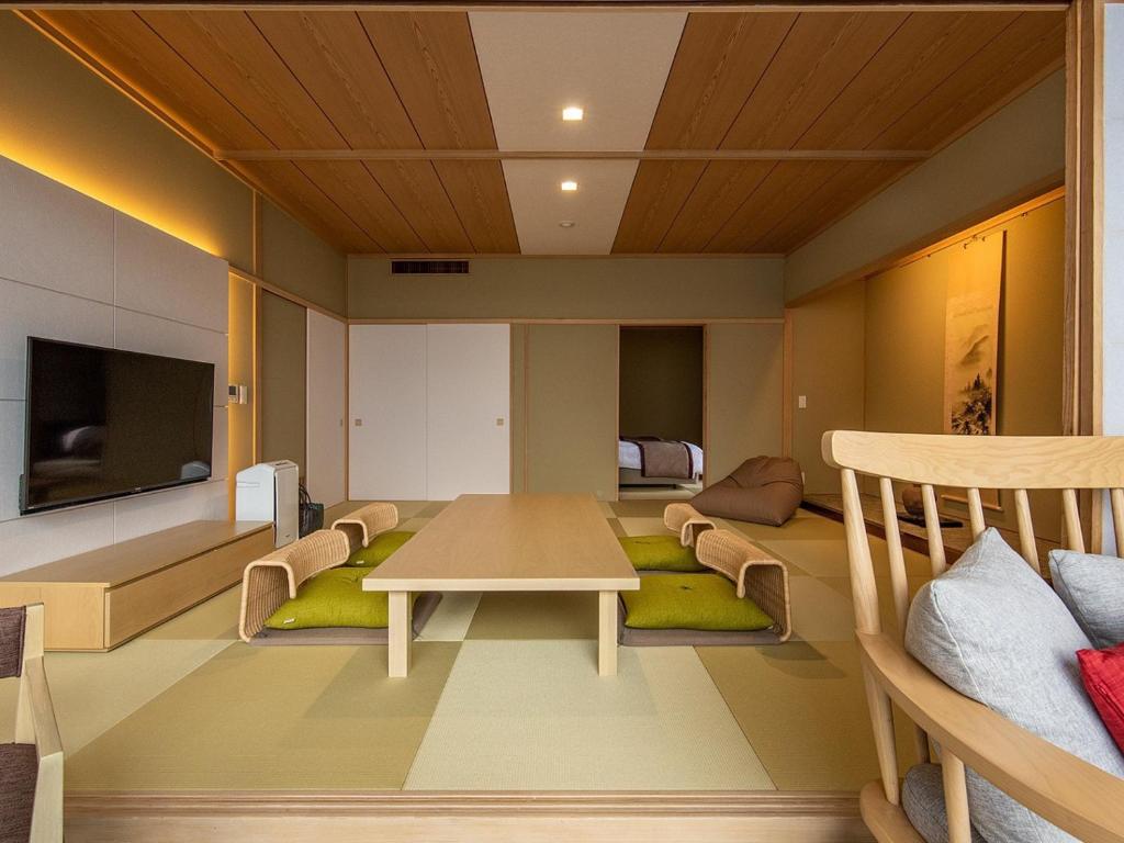 Ishinoya Atami Tatami Room