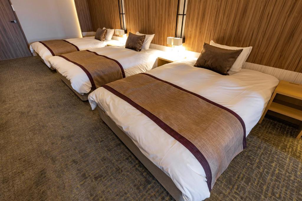 Ishinoya Atami Triple Bedroom