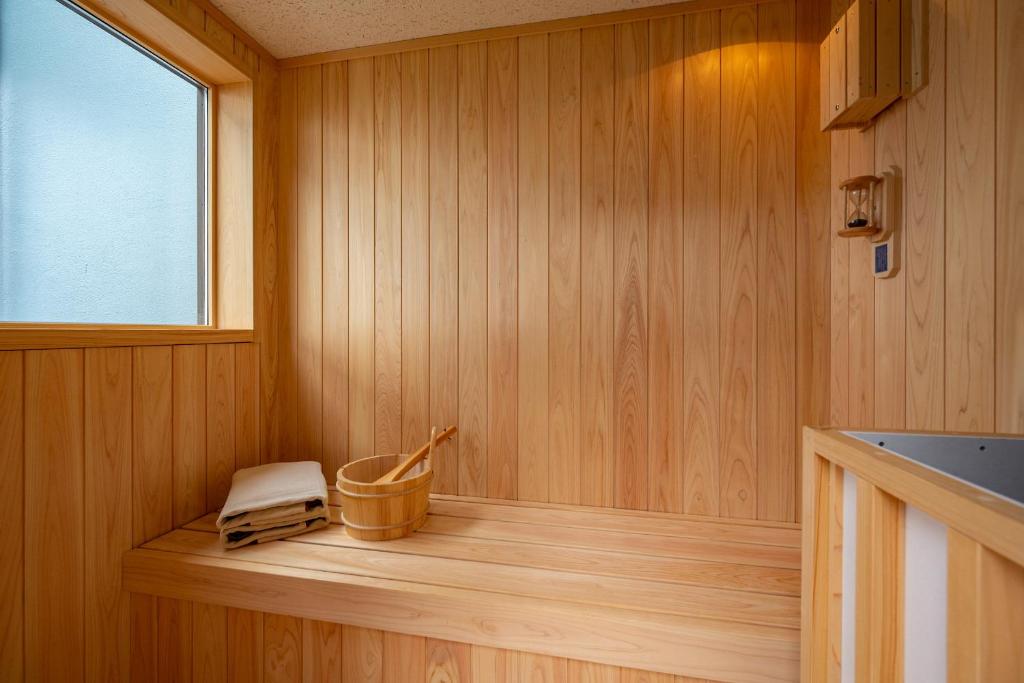 Ishinoya Atami Wooden Bath