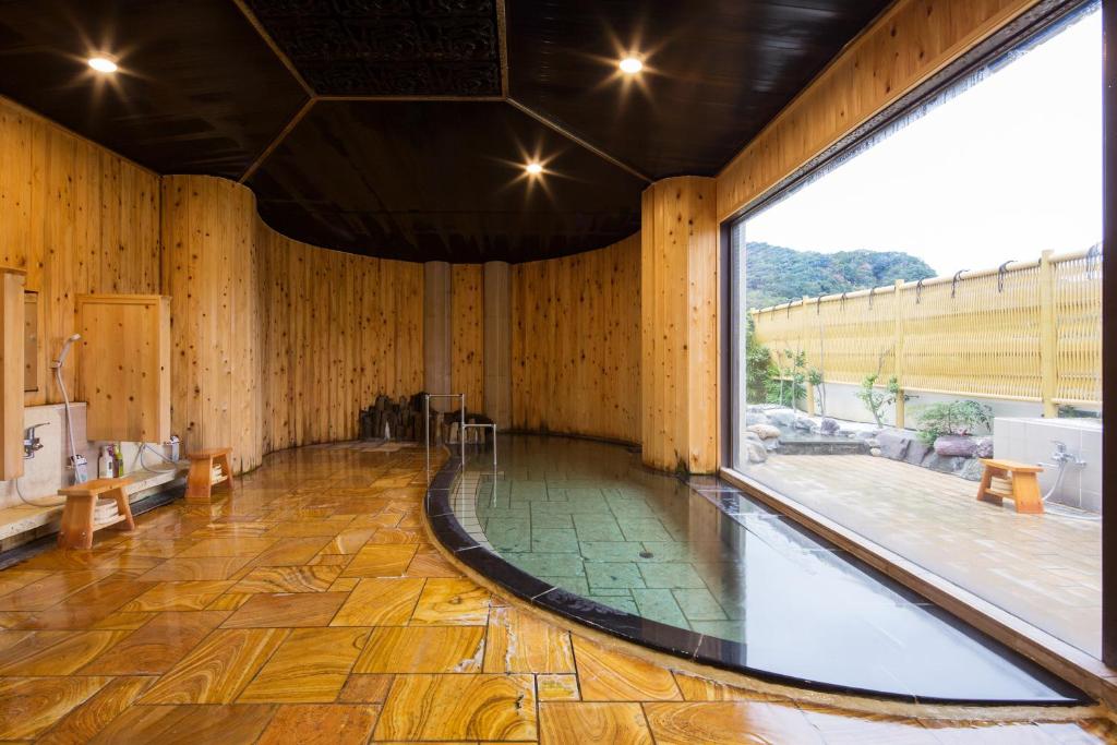 Ishinoya Izu Nagaoka Onsen Bath