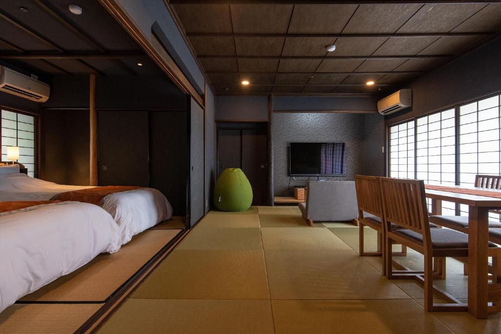 Ishinoya Izu Nagaoka Tatami Room