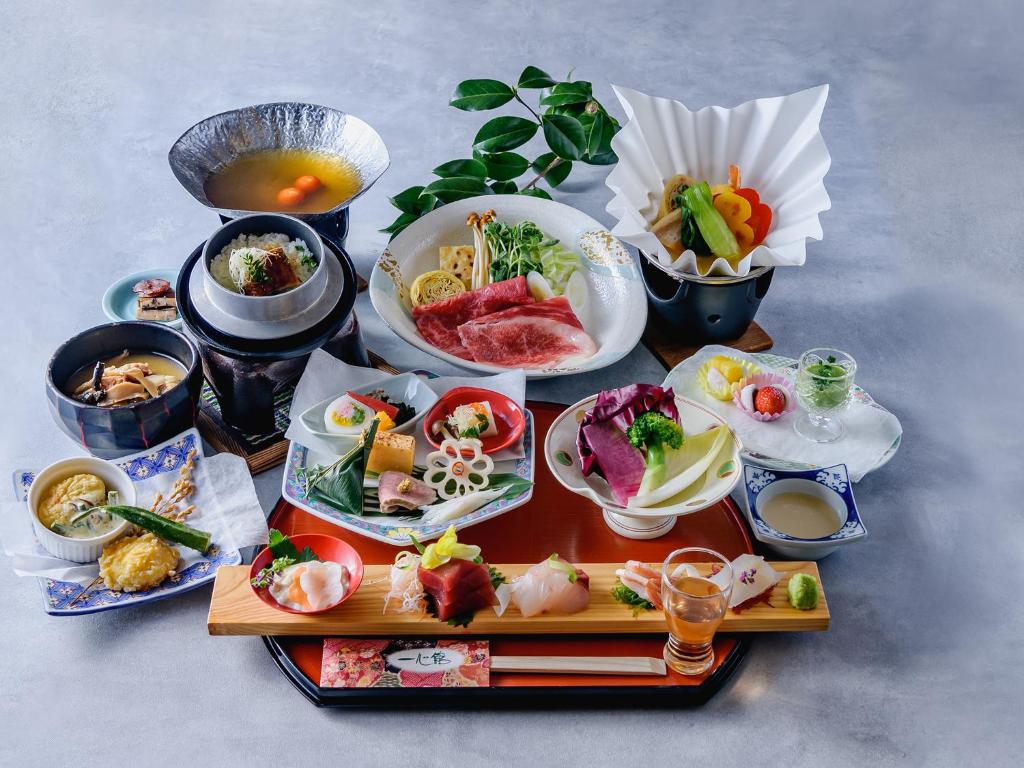 Isshinkan Kaiseki Meal