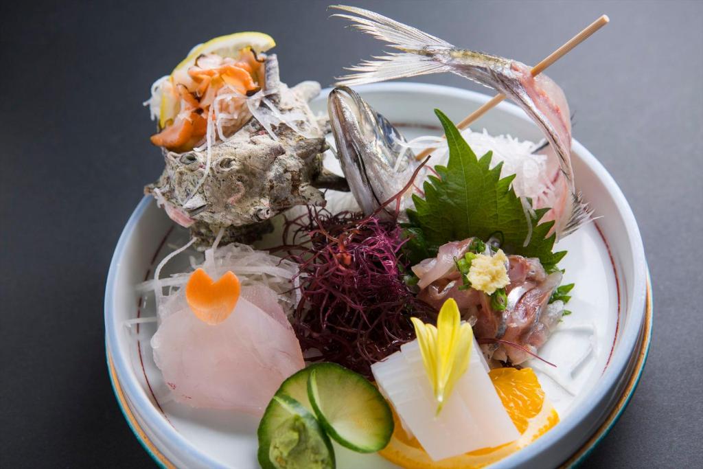 Ito Kowakien Sashimi Platter