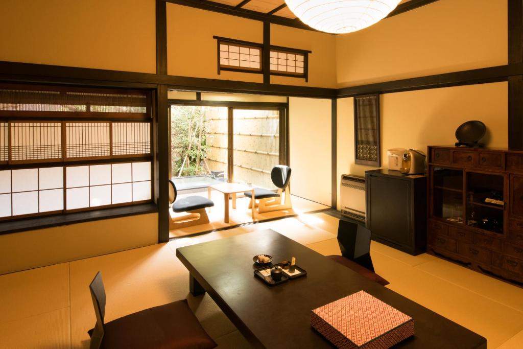 Ito Ryokuyu Tatami Room