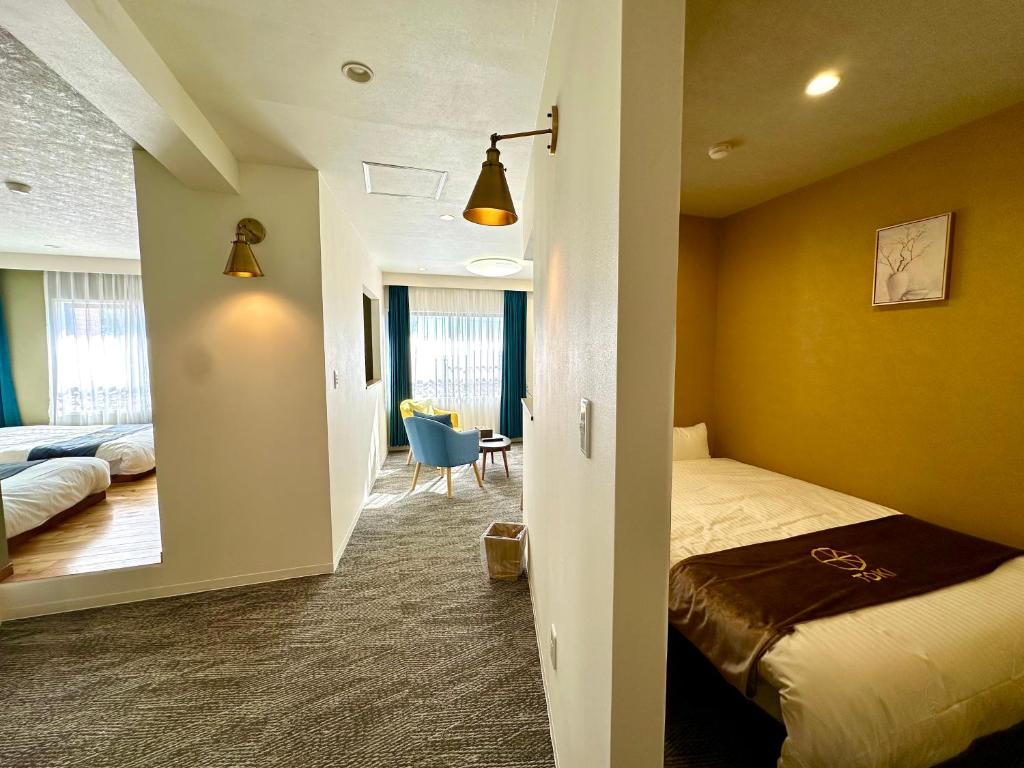 Ito Sanso Toki Modern Guest Room