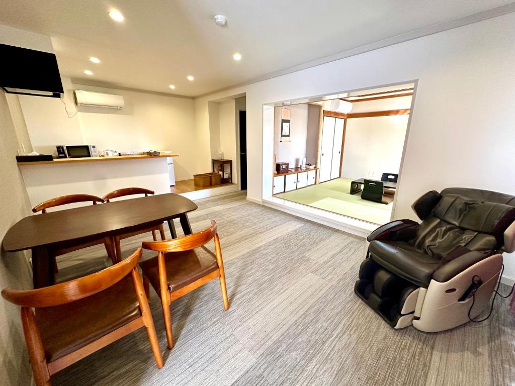Ito Sanso Toki Tatami Room