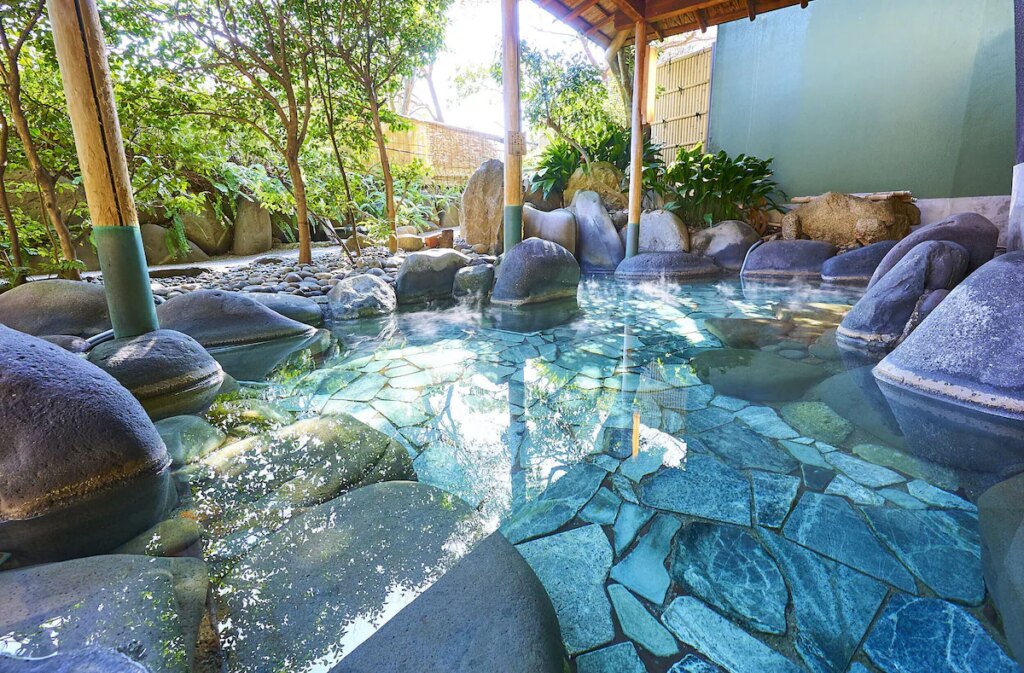 Ito Yukitei Open Air Onsen