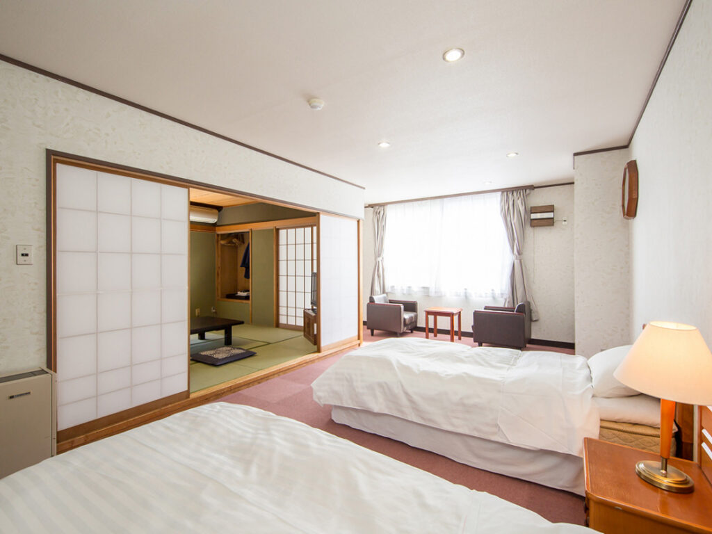 Itoen Hotel Asamanoyu Japanese Western Room