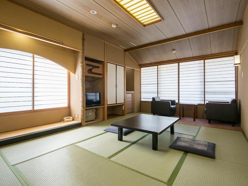 Itoen Hotel Asamanoyu Tatami Room