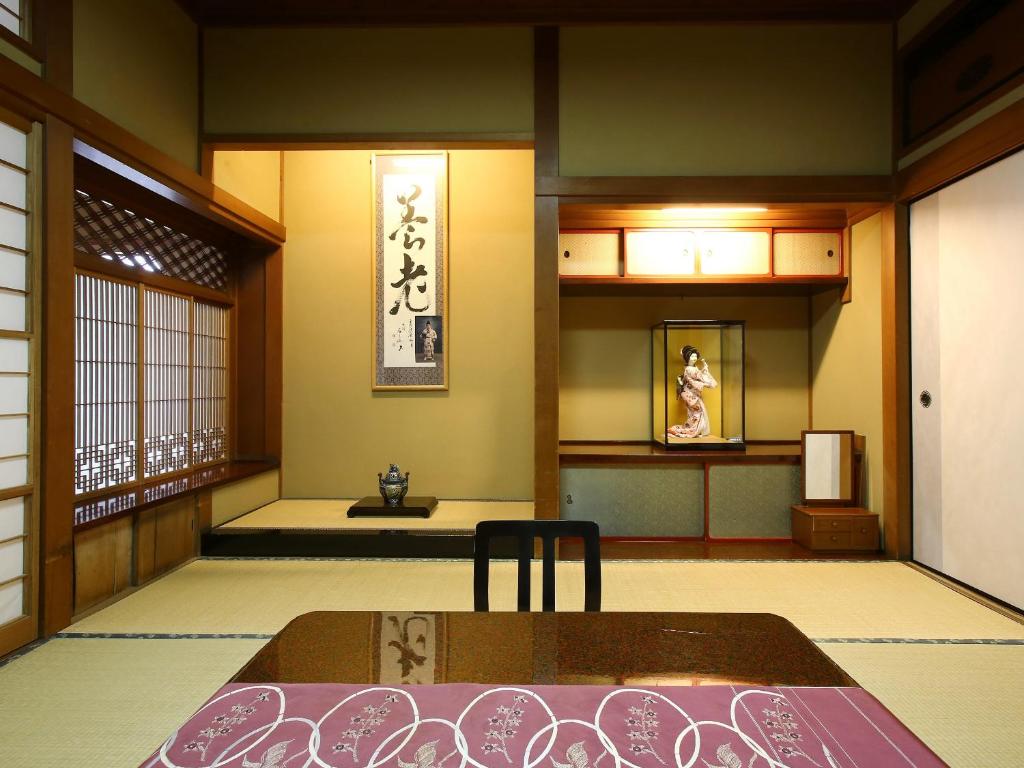 Iwaya Inn Tatami Room