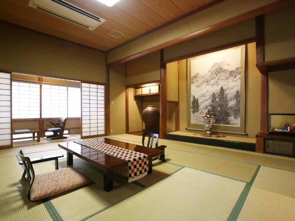 Iwaya Inn Tatami Room