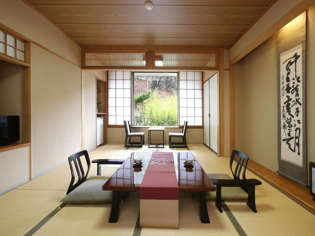 Iwaya Inn Tatami Room