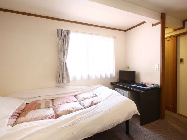 Iwaya Inn Western Style Room