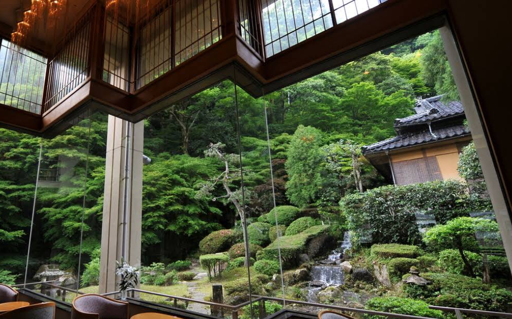 Izanro Iwasaki Garden View