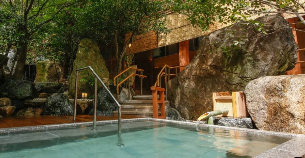 Izanro Iwasaki Outdoor Onsen
