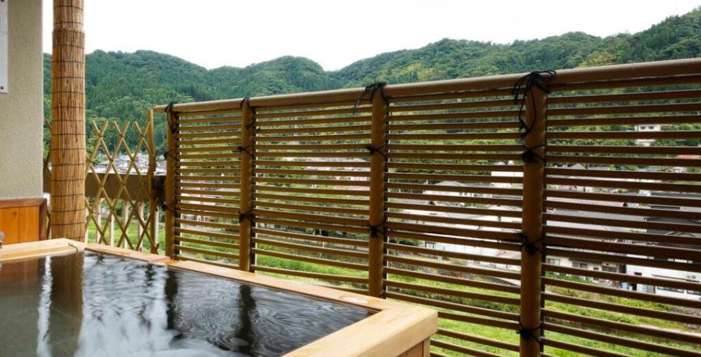 Izanro Iwasaki Private Onsen Balcony