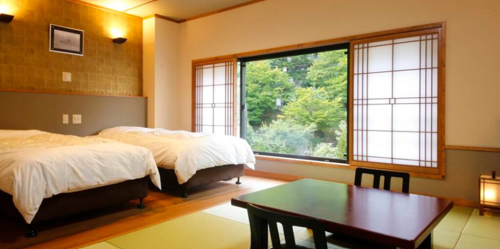 Izanro Iwasaki Tatami Room