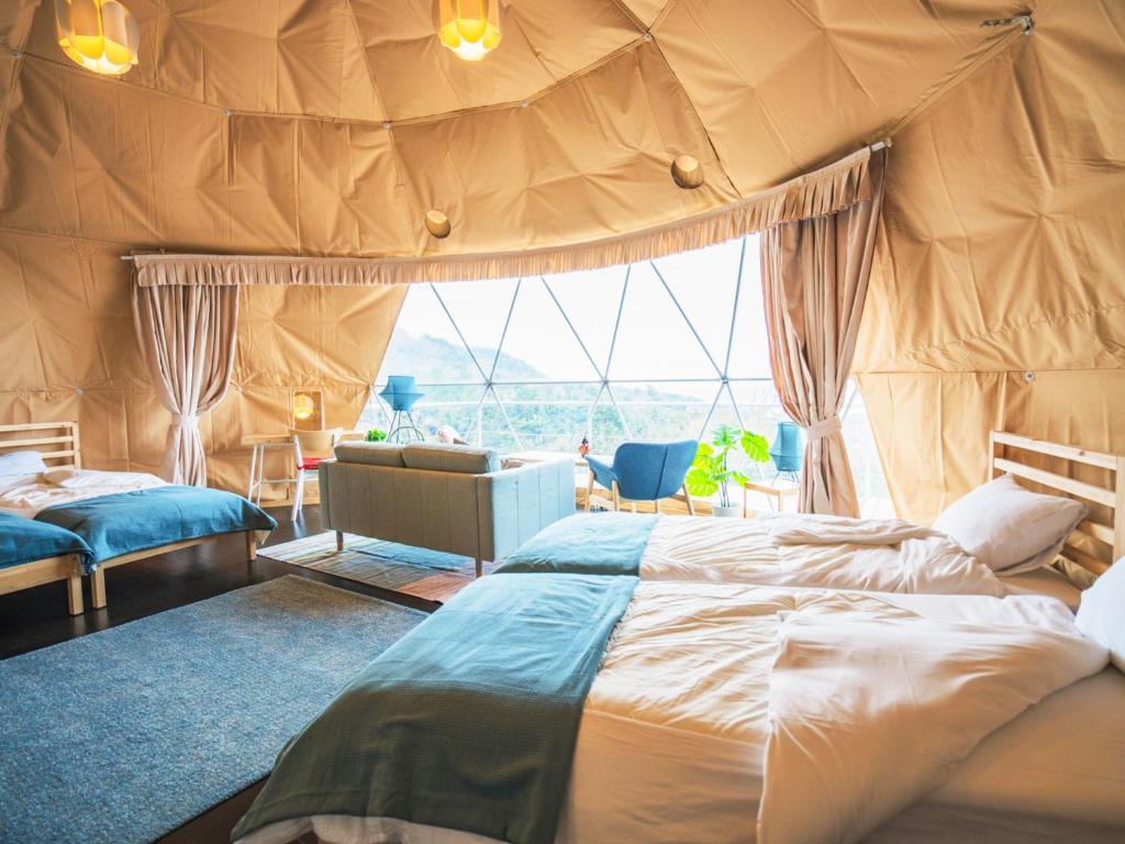 Izu Coco Glamping Resort Dome Bedroom
