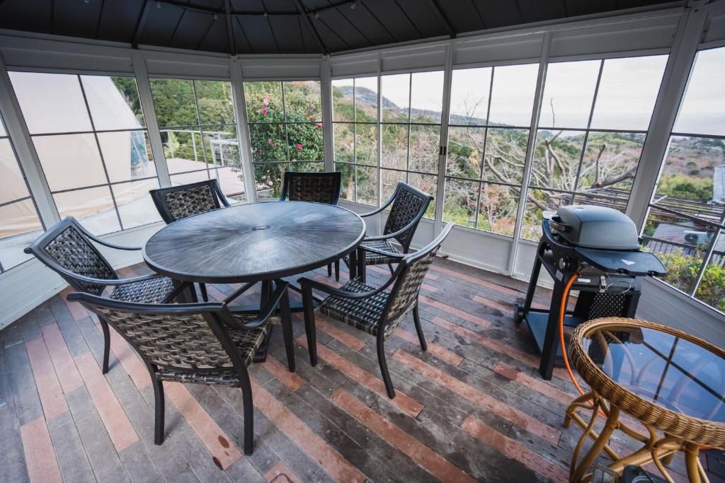 Izu Coco Glamping Resort Enclosed Terrace