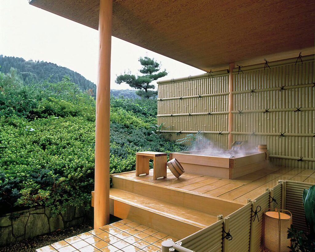 Izutsuya Open Air Onsen