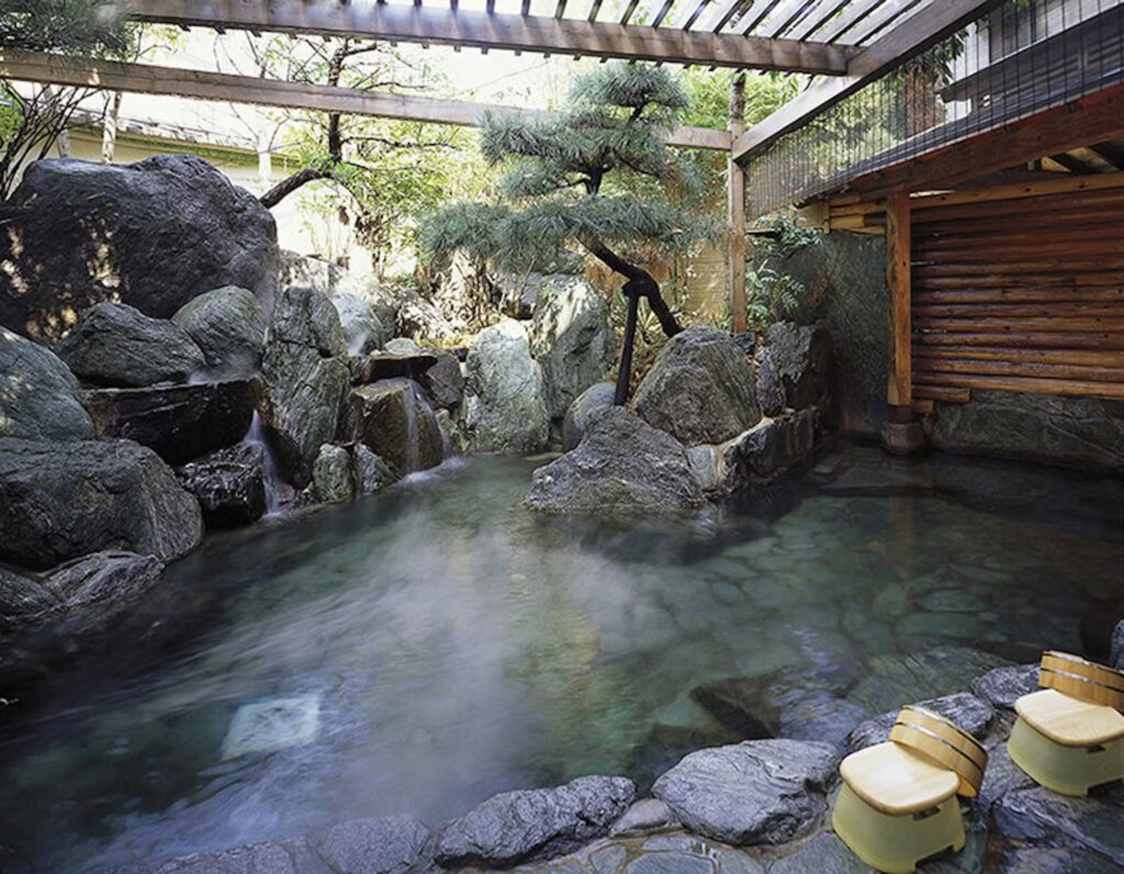 Izutsuya Open Air Onsen
