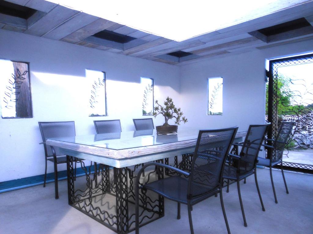 J Garden Ryokan Dining Room