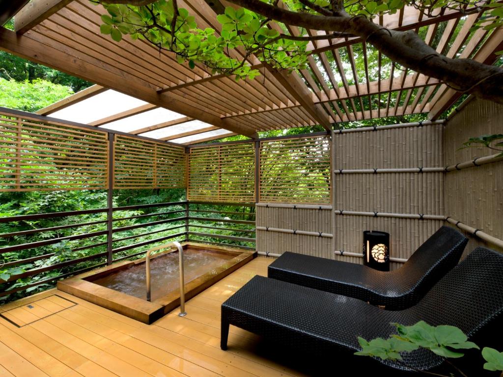 Jizaiso Open Air Bath