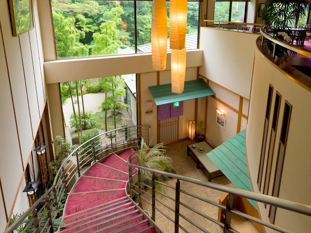 Jizaiso Ryokan Lobby Staircase