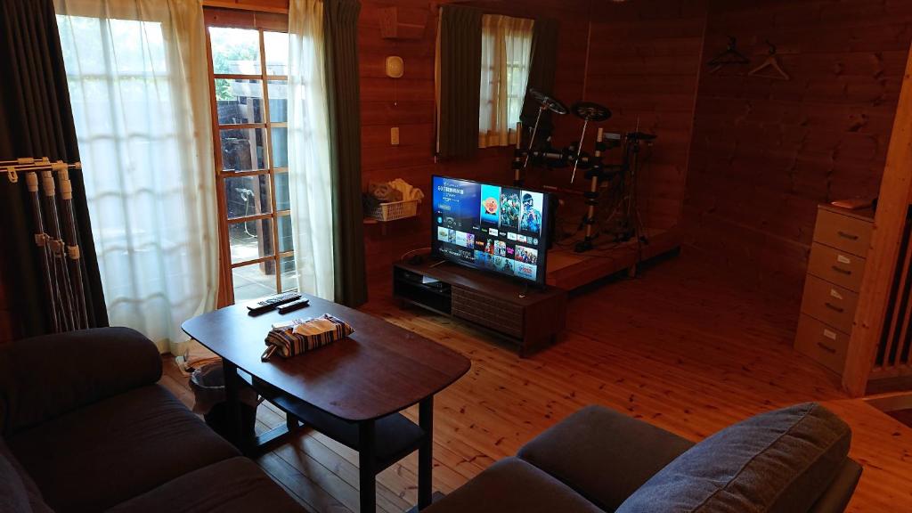 Jogasaki Kaigan Tsuribashi No Ie Wooden Living Room