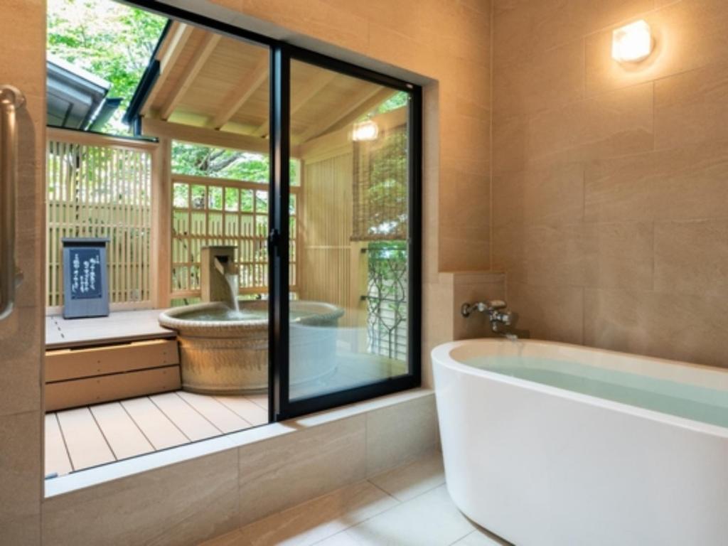 Joshin No Sato Hibikino Private Onsen Bath