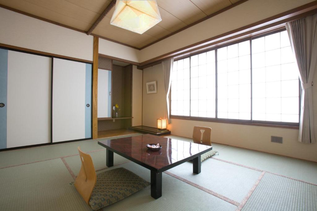 Kaido Roman Onyado Tsutaya Tatami Room