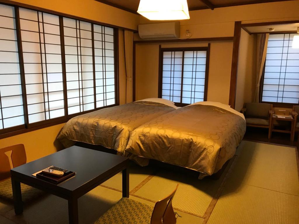 Kaido Roman Onyado Tsutaya Tatami Room