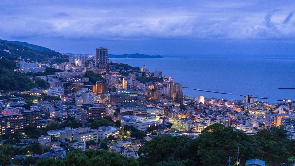 Kamenoi Hotel Atami Annex City And Coast View
