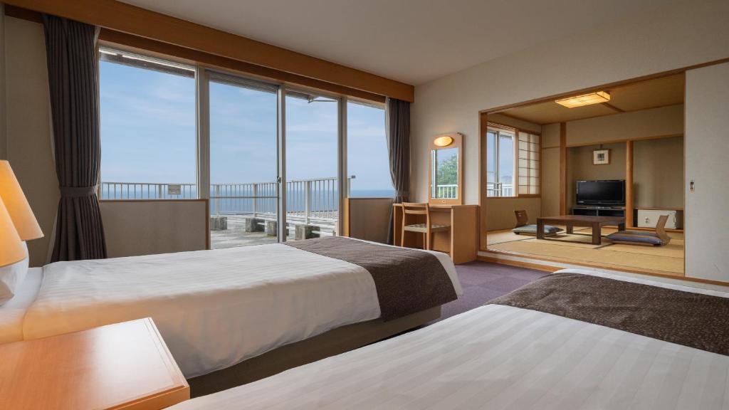 Kamenoi Hotel Atami Annex Tatami Room