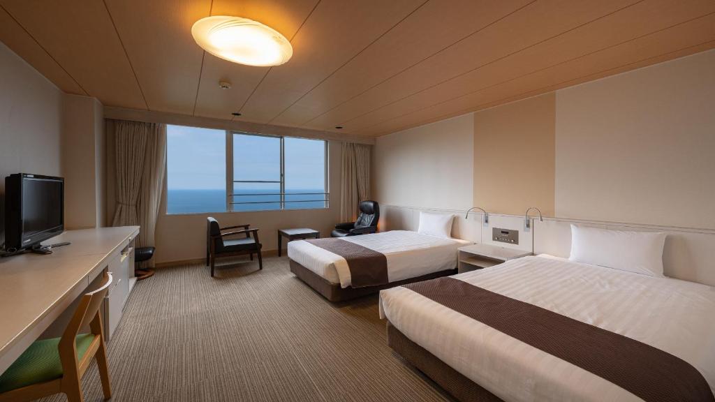 Kamenoi Hotel Atami Annex Twin Room Ocean View