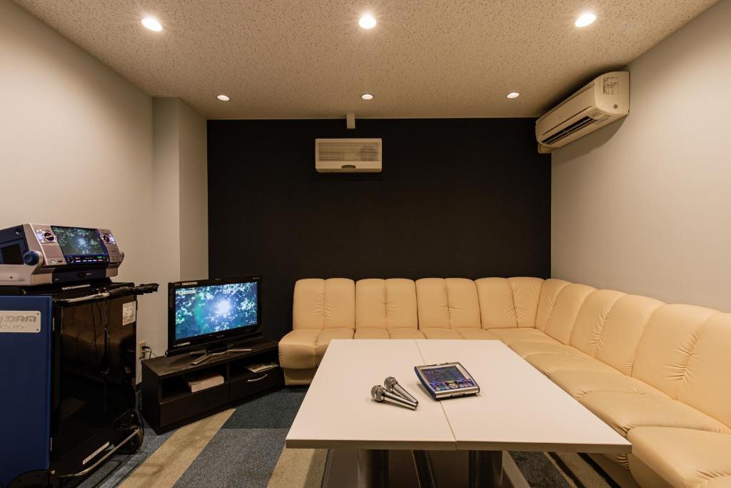 Kamenoi Hotel Chita Mihama Karaoke Room