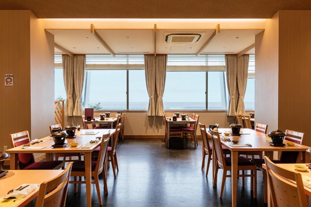 Kamenoi Hotel Chita Mihama Oceanview Restaurant