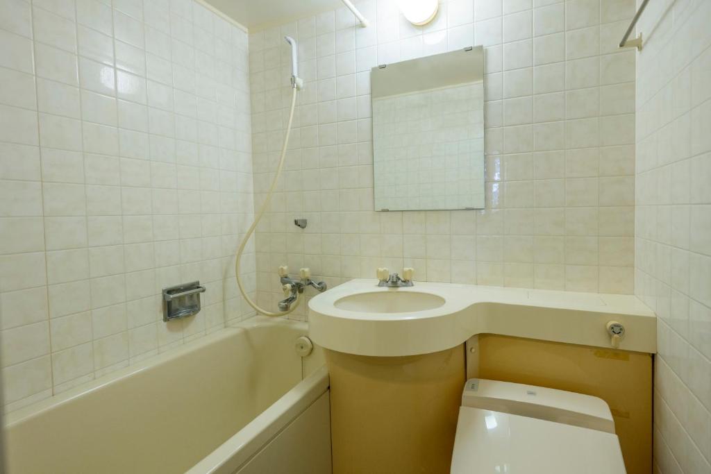 Kamenoi Hotel Fukui Bathroom