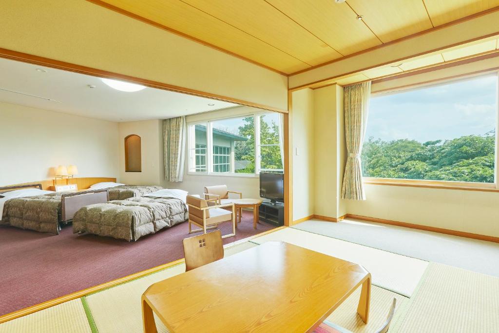 Kamenoi Hotel Fukui Tatami Room
