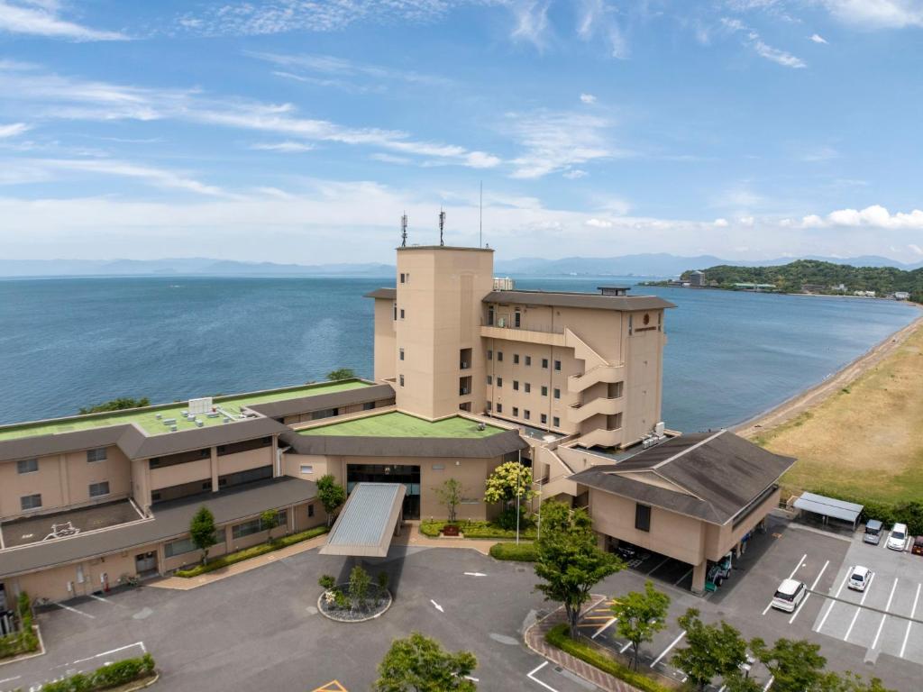 Kamenoi Hotel Hikone Lakefront Exterior