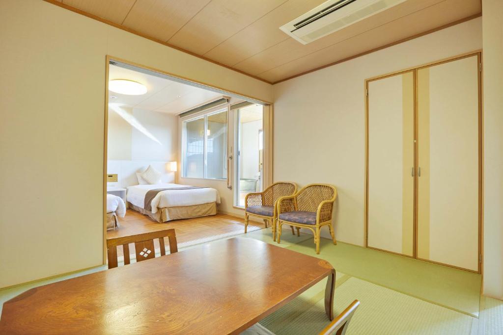Kamenoi Hotel Kitsuregawa Tatami Room